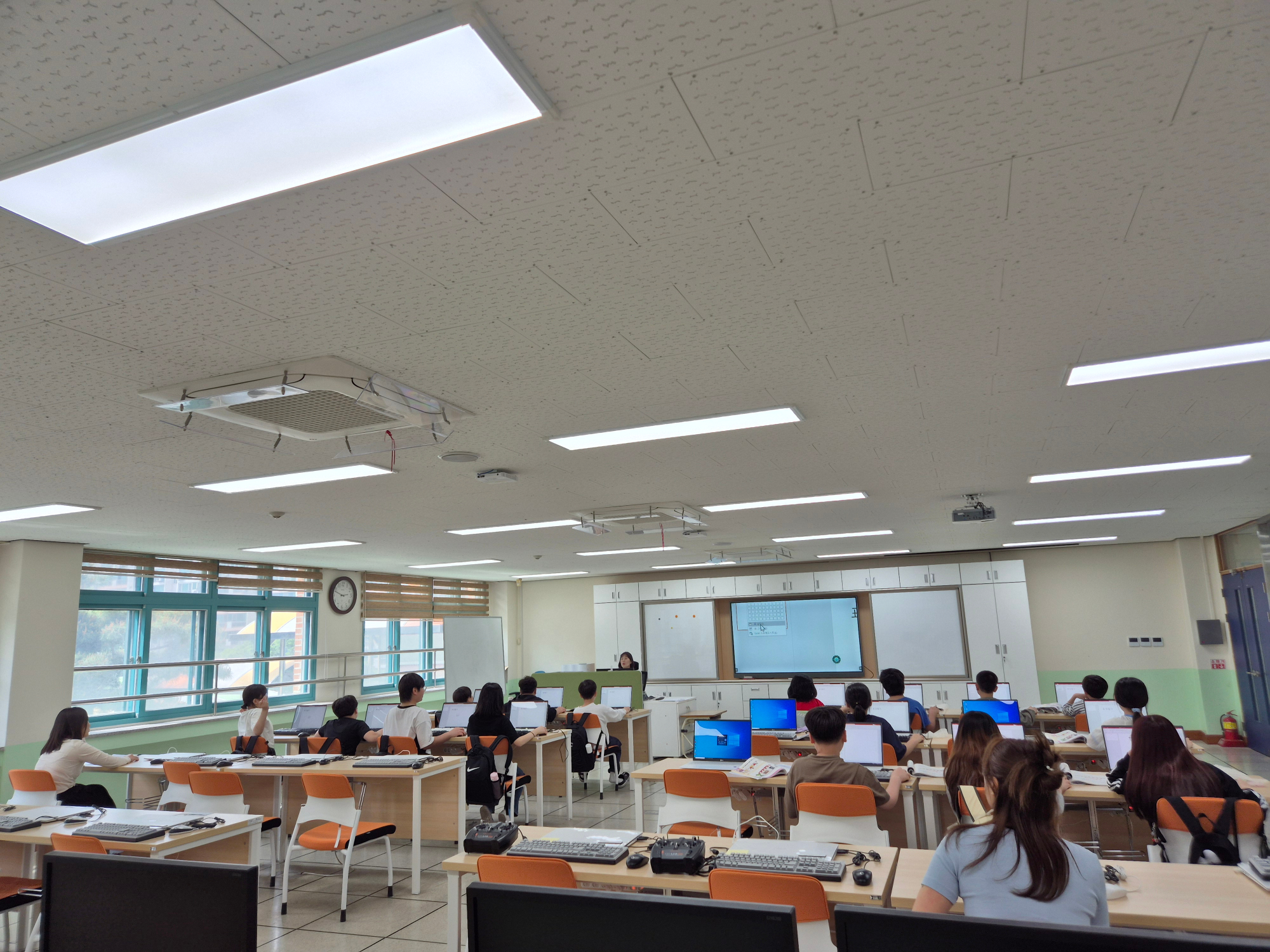 KakaoTalk_20250522_161052938_09