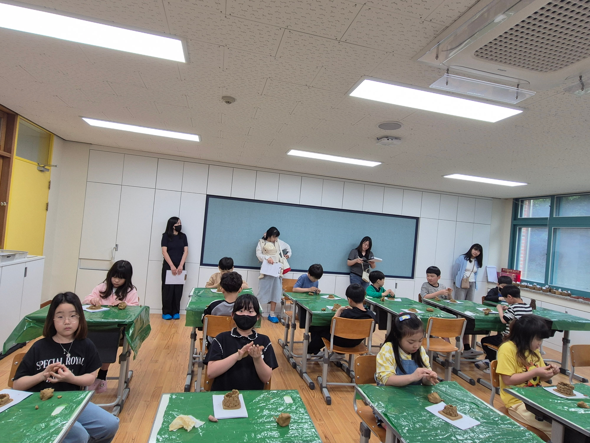 KakaoTalk_20250522_094627932_02